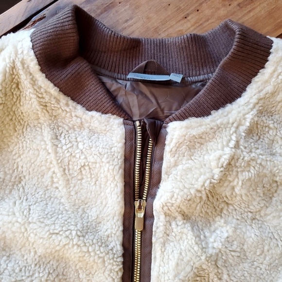 Athleta responsible down vest Medium - Picture 2 of 9